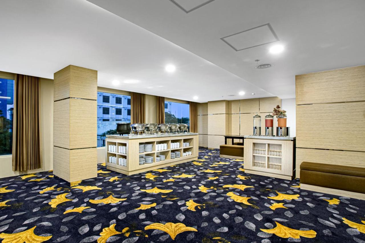 Quest Hotel Darmo - Surabaya By Aston Dış mekan fotoğraf