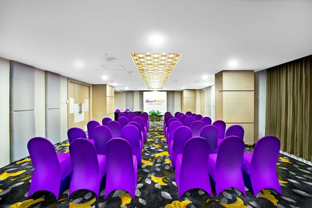 Quest Hotel Darmo - Surabaya By Aston Dış mekan fotoğraf