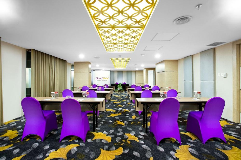 Quest Hotel Darmo - Surabaya By Aston Dış mekan fotoğraf