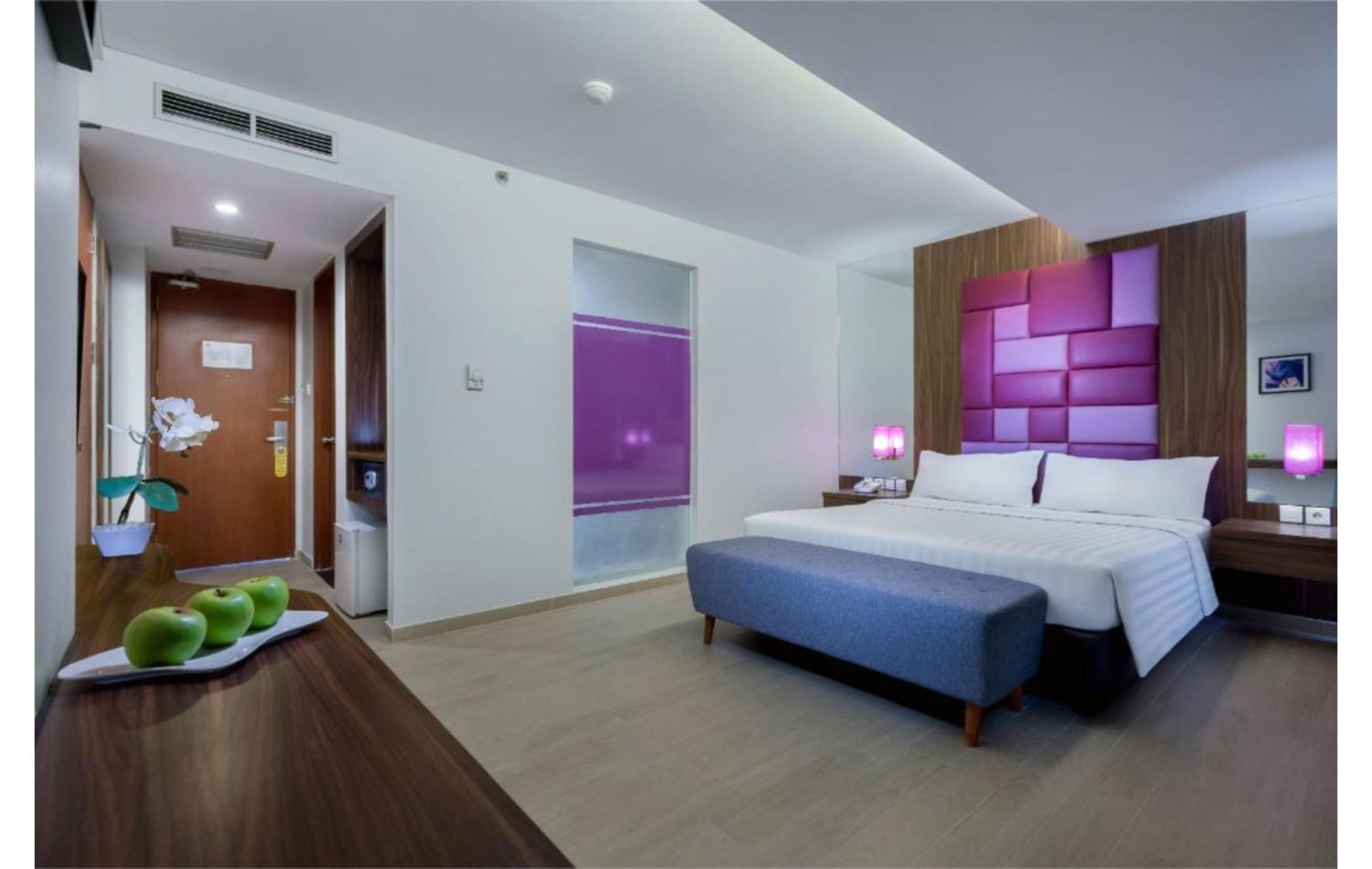 Quest Hotel Darmo - Surabaya By Aston Dış mekan fotoğraf