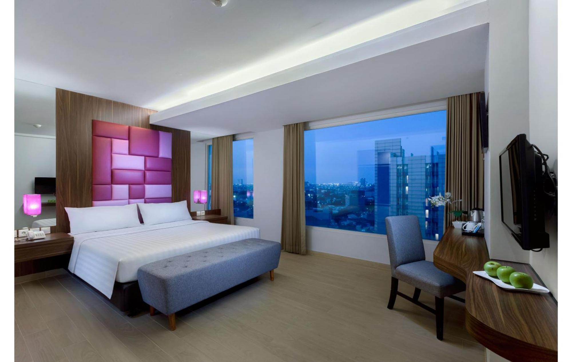 Quest Hotel Darmo - Surabaya By Aston Dış mekan fotoğraf