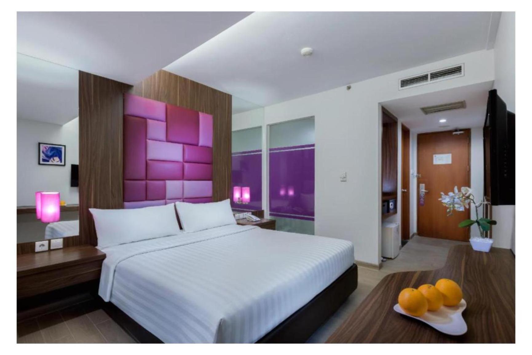 Quest Hotel Darmo - Surabaya By Aston Dış mekan fotoğraf