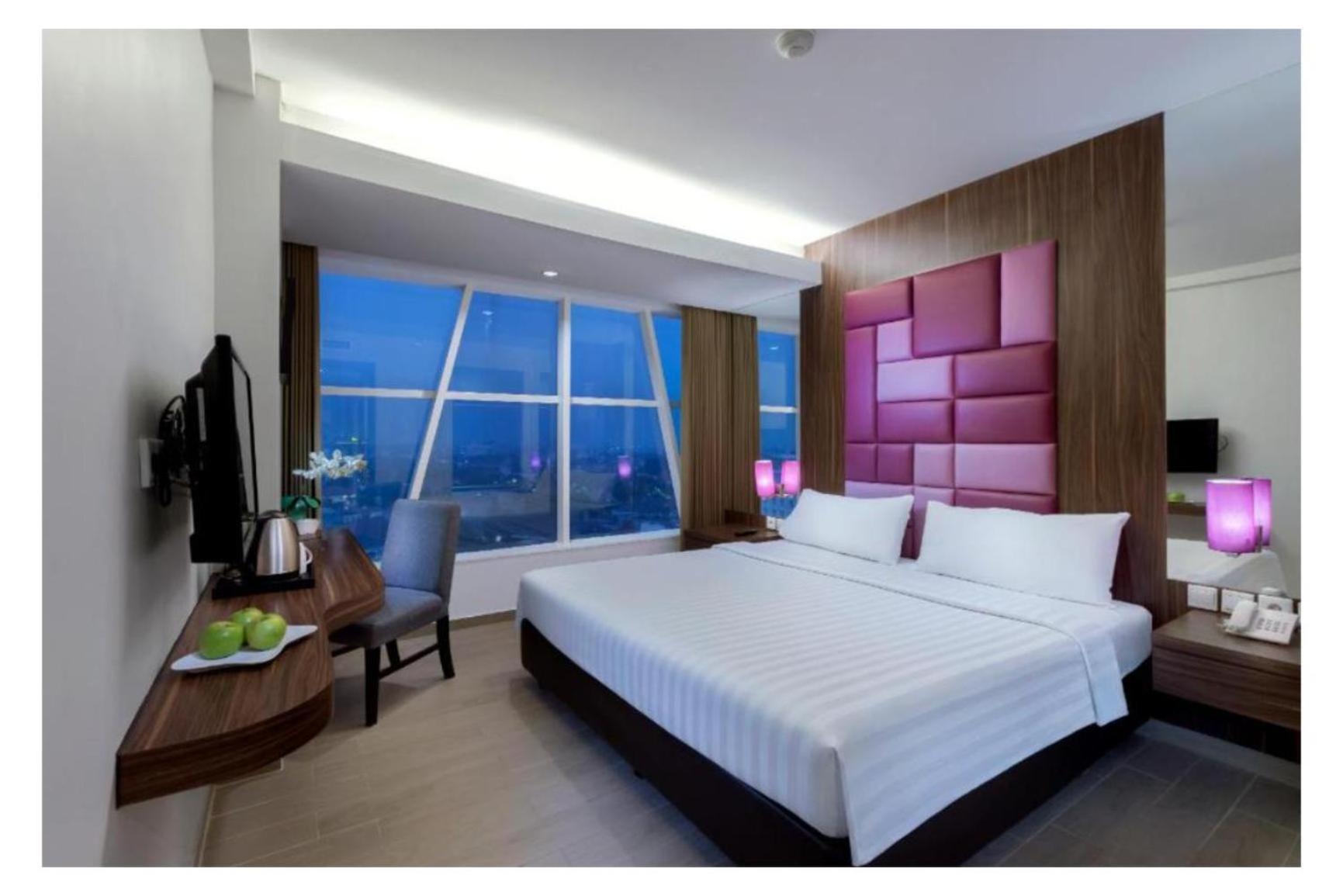 Quest Hotel Darmo - Surabaya By Aston Dış mekan fotoğraf