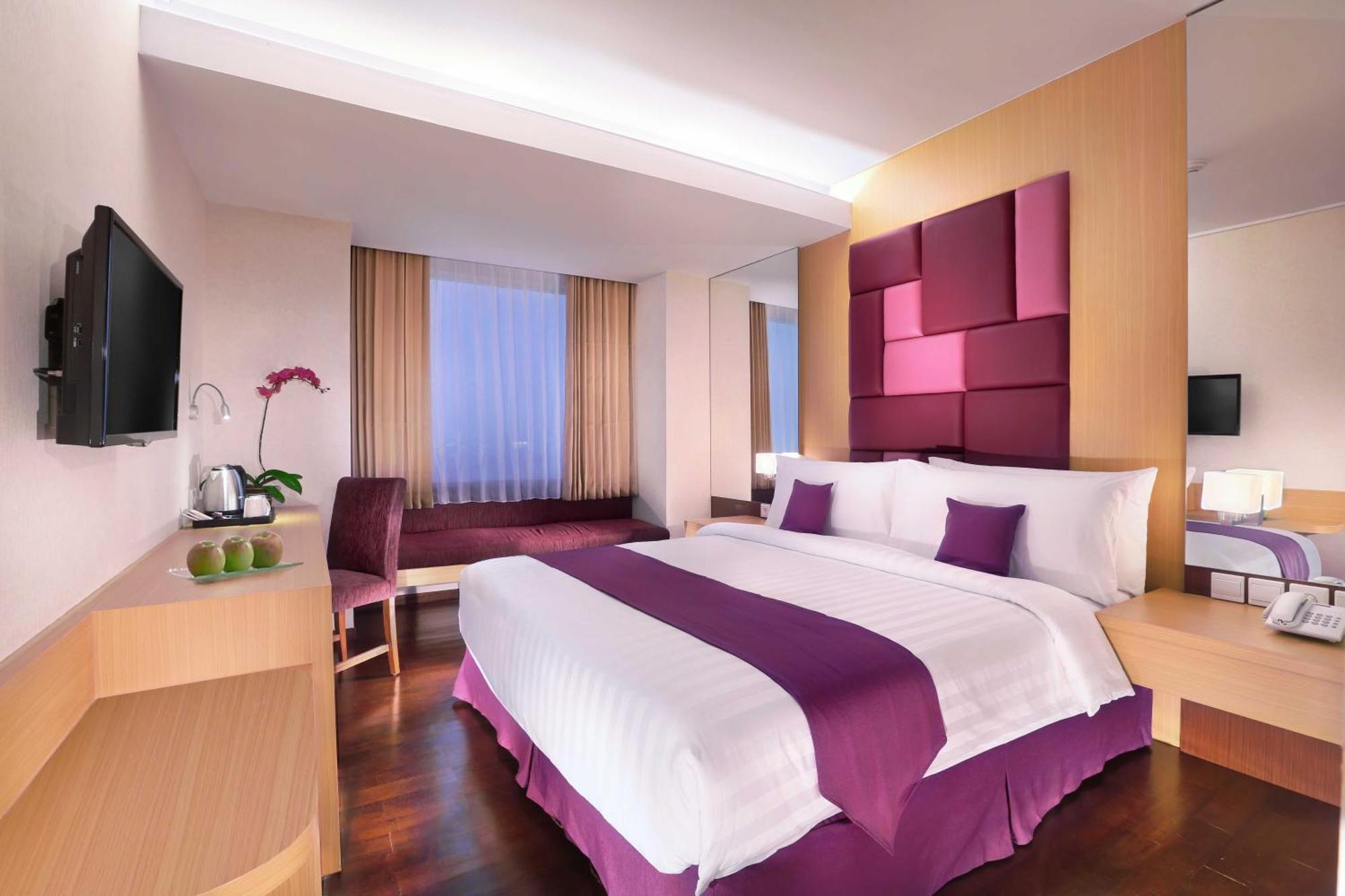 Quest Hotel Darmo - Surabaya By Aston Dış mekan fotoğraf